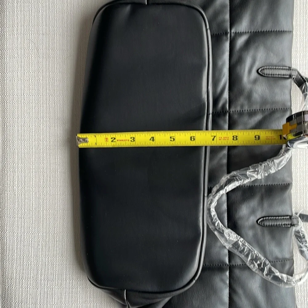 Victoria’s secret black puffer tote bag - Picture 12 of 14